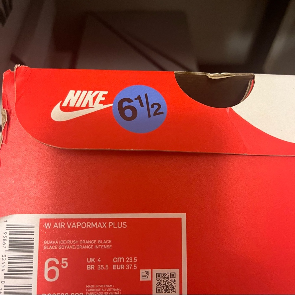 Women’s Nike Vapormax Plus Guava Ice Rush Orange Shoes Brand New With Box - Picture 13 of 14